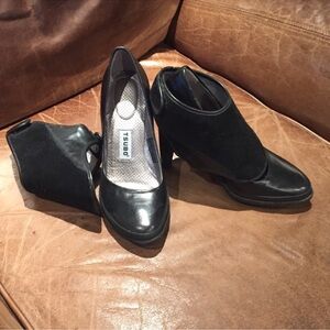Tsubo leather convertible heels / booties